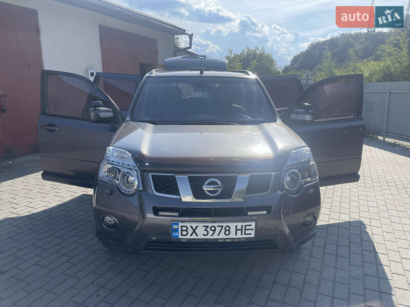 nissan x-trail 2012 — VIN JN1TCNT31U0400720